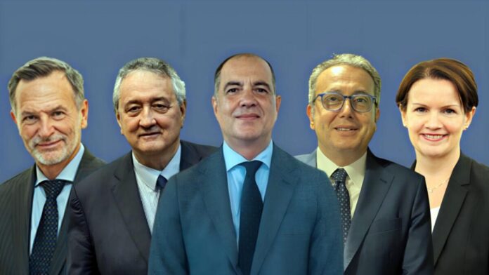 I nuovi sottosegretari del governo meloni da sx, Alberto Balboni, Paolo Barelli, Giampiero Cannella, Mara Bizzotto e Massimo DellUtri Cinque nuovi sottosegretari