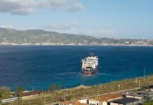 Terna, al via la posa dei cavi sottomarini dell’elettrodotto “Bolano-Annunziata” tra Sicilia e Calabria